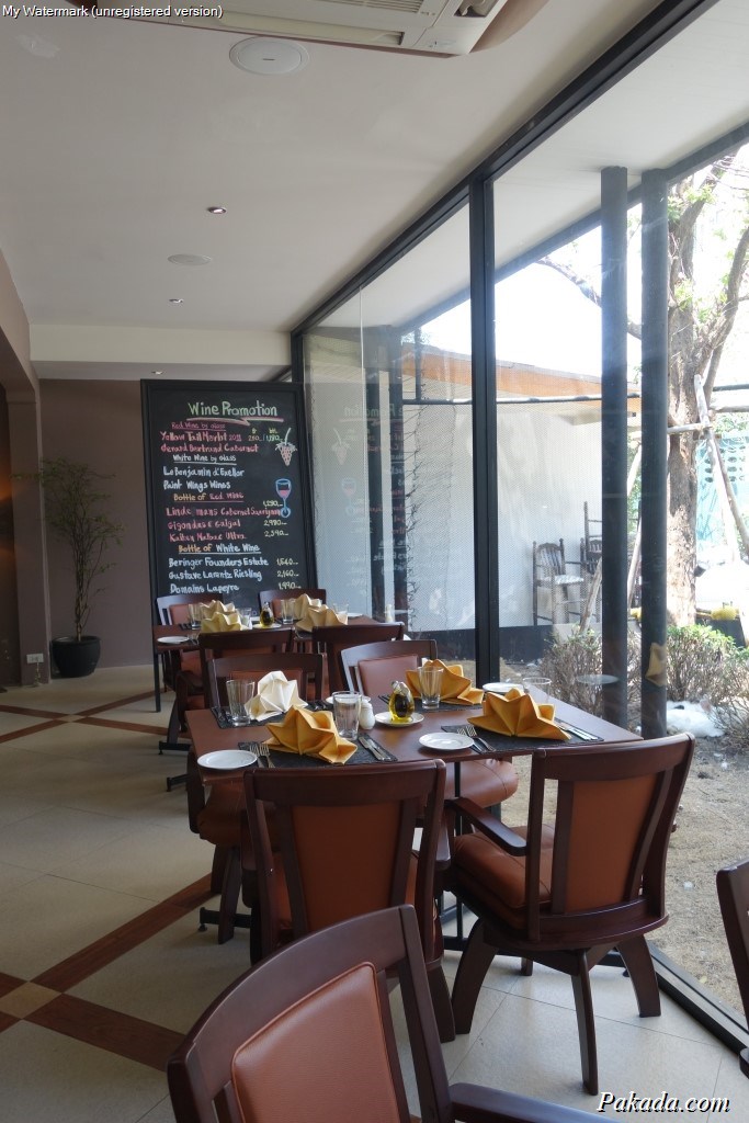 บรรยากาศภายในร้านอาหาร Gabriel's Bistro & Grill