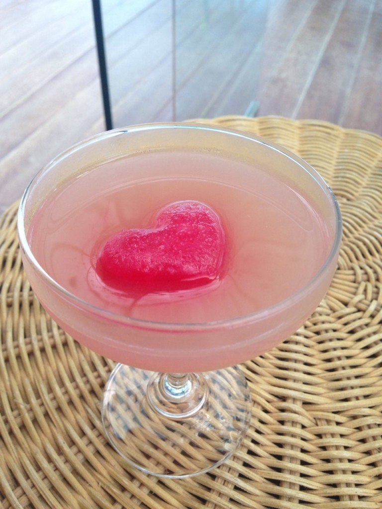 Welcome Drink น้ำมะนาว หัวใจน้ำหวานสีแดง