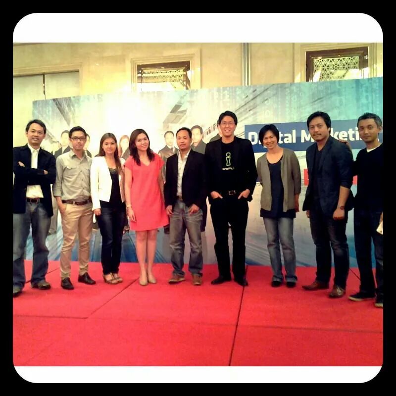 พูดบรรยายงาน Digital Marketing Summit 2013